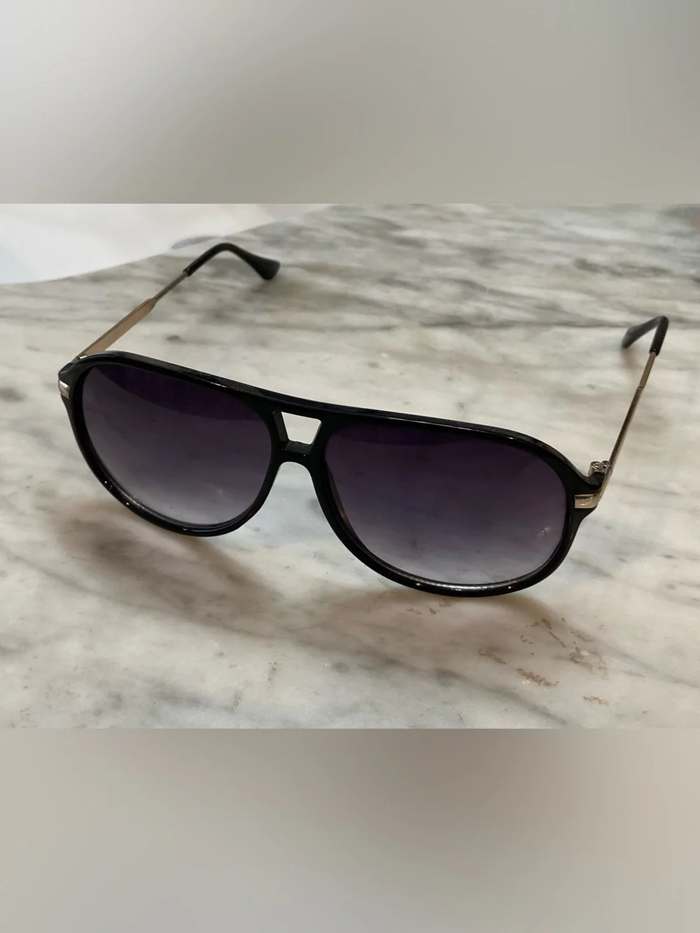 Black Aviator Sunglasses with Gradient Smoke Lenses